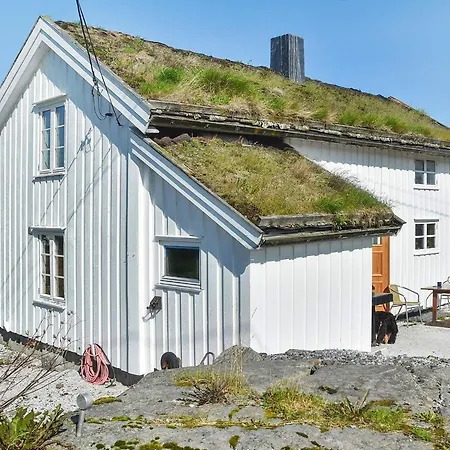 Holiday home Averoy Vii